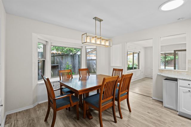 1409 Circle Lane, Bedford, TX 76022