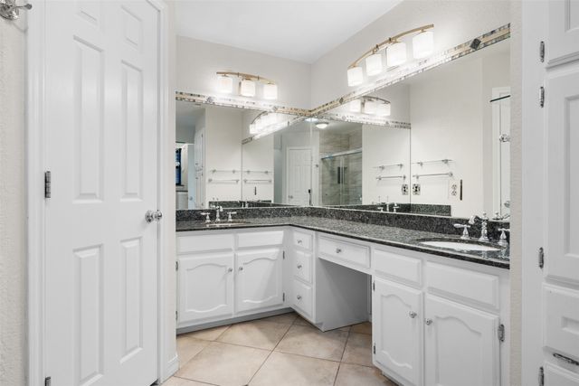 1409 Circle Lane, Bedford, TX 76022