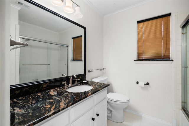 1409 Circle Lane, Bedford, TX 76022