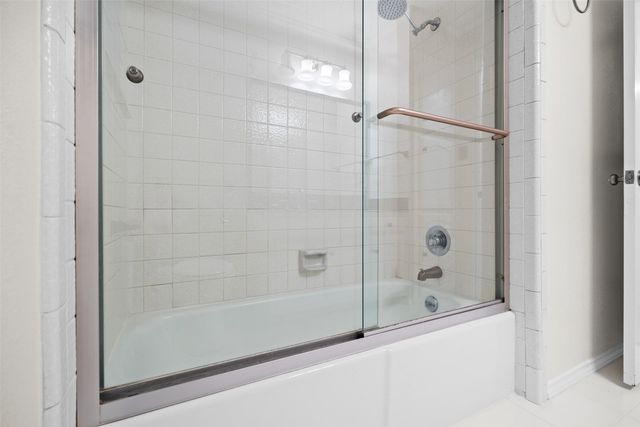 1409 Circle Lane, Bedford, TX 76022