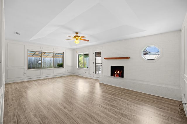 1409 Circle Lane, Bedford, TX 76022