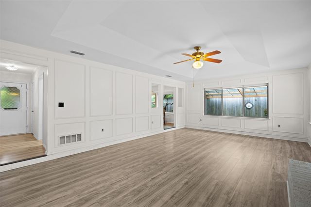 1409 Circle Lane, Bedford, TX 76022