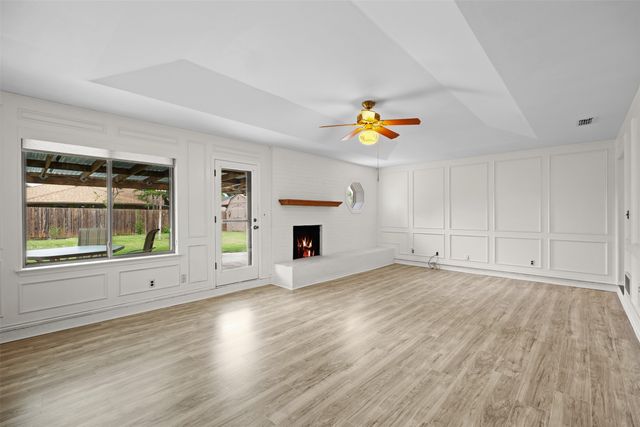 1409 Circle Lane, Bedford, TX 76022