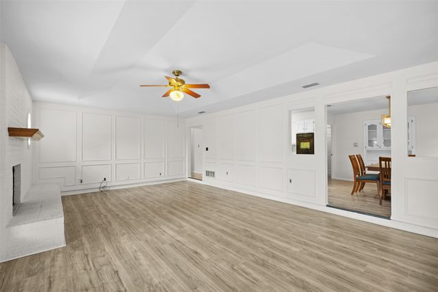 1409 Circle Lane, Bedford, TX 76022