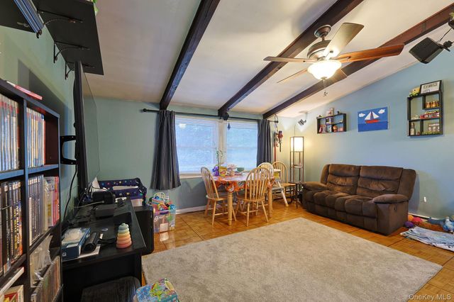 11 Laurie Lane, Newburgh, NY 12550