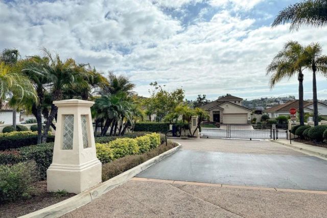 3106 Corte Nina, Carlsbad, CA 92009