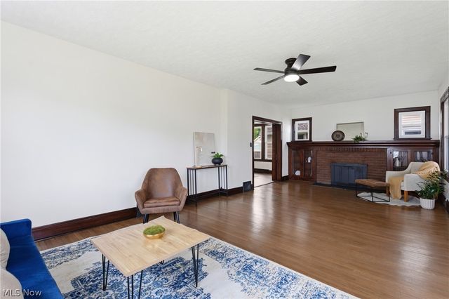 3856 W 162nd Street, Cleveland, OH 44111