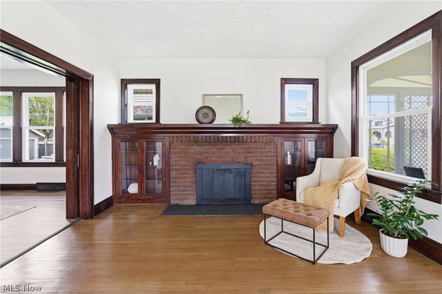 3856 W 162nd Street, Cleveland, OH 44111