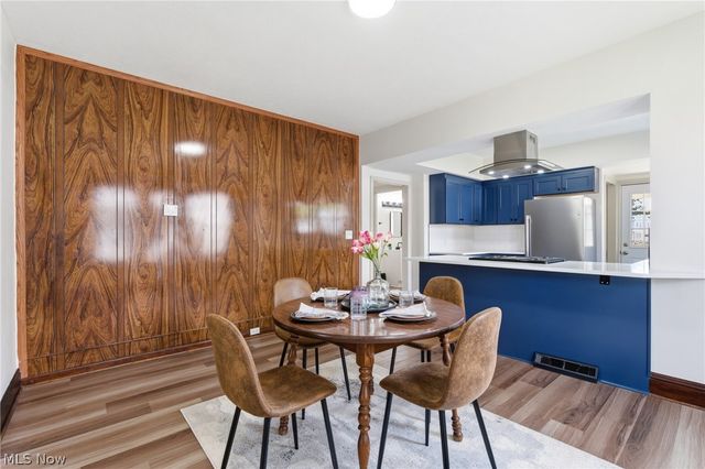 3856 W 162nd Street, Cleveland, OH 44111