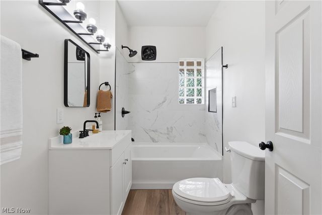 3856 W 162nd Street, Cleveland, OH 44111