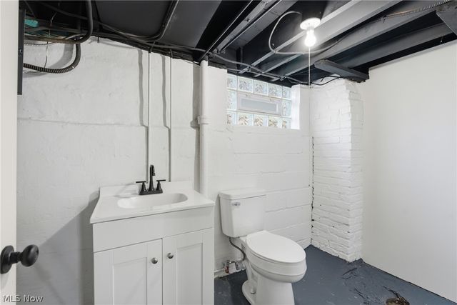 3856 W 162nd Street, Cleveland, OH 44111