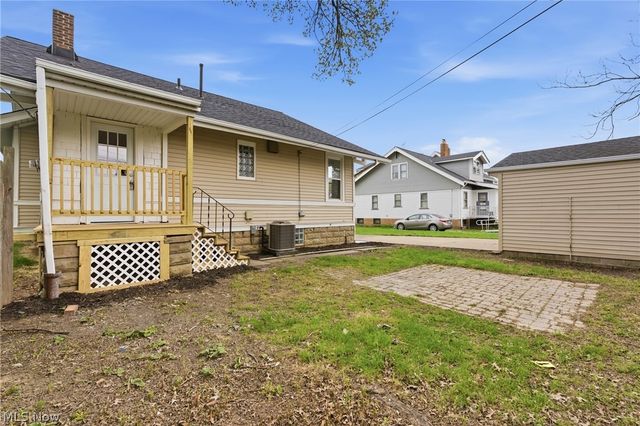 3856 W 162nd Street, Cleveland, OH 44111