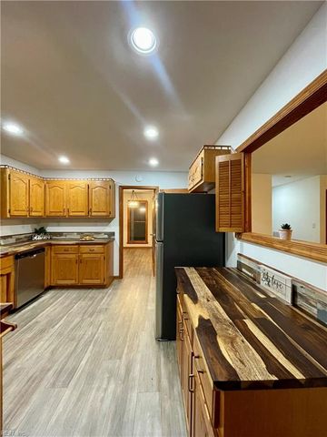 26044 Meherrin RD, Capron, VA 23829