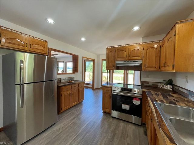 26044 Meherrin RD, Capron, VA 23829