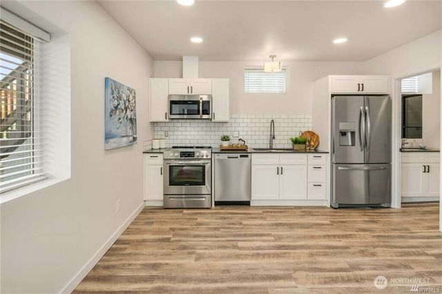 1529 Sturgus Avenue S, Seattle, WA 98144