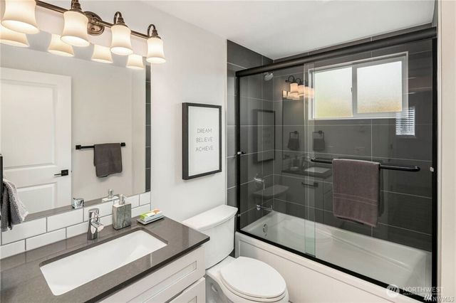 1529 Sturgus Avenue S, Seattle, WA 98144