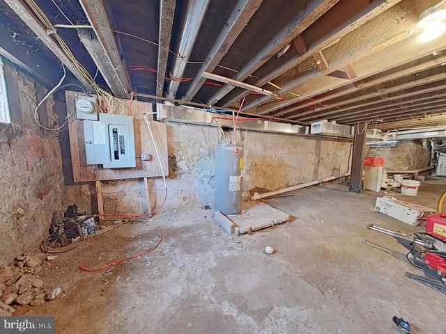 3326 W CUMBERLAND ST, Philadelphia, PA 19132