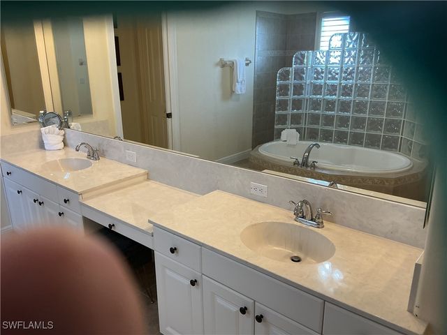 2605 Beach PKWY W, Cape Coral, FL 33914