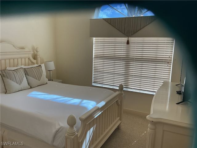 2605 Beach PKWY W, Cape Coral, FL 33914