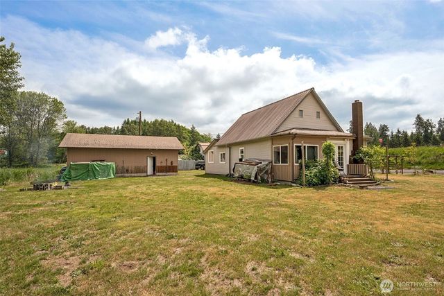 8512 Driftwood Lane, Castle Rock, WA 98611