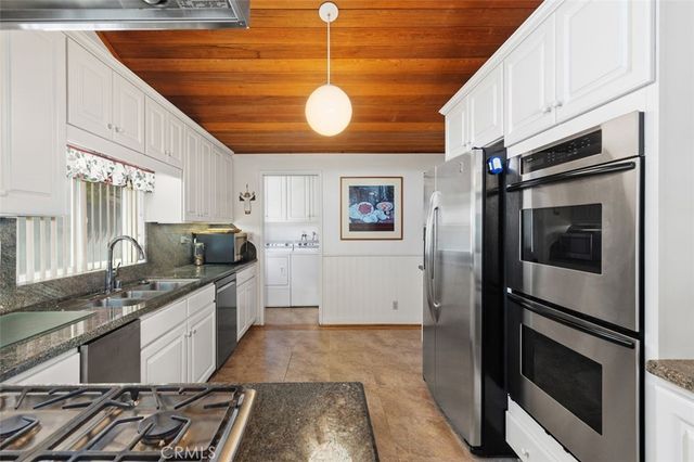 3369 Alginet Drive, Encino, CA 91436