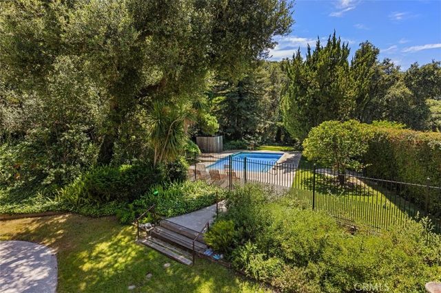 3369 Alginet Drive, Encino, CA 91436