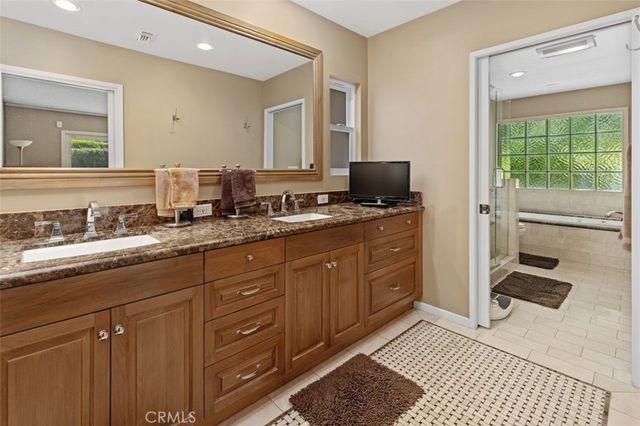 3369 Alginet Drive, Encino, CA 91436