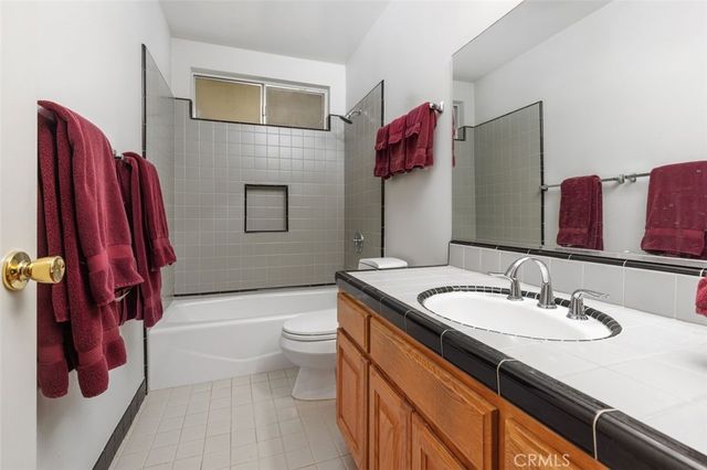3369 Alginet Drive, Encino, CA 91436