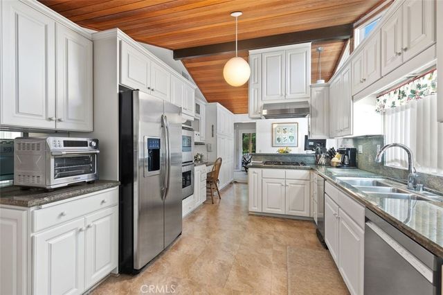 3369 Alginet Drive, Encino, CA 91436