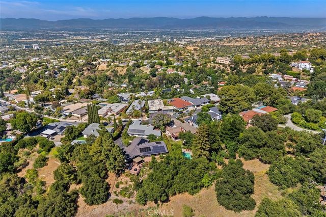 3369 Alginet Drive, Encino, CA 91436