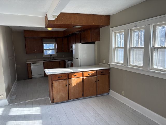 1414 Hull Avenue, Des Moines, IA 50316