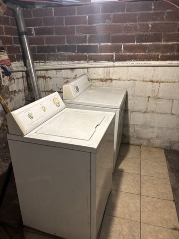 1414 Hull Avenue, Des Moines, IA 50316