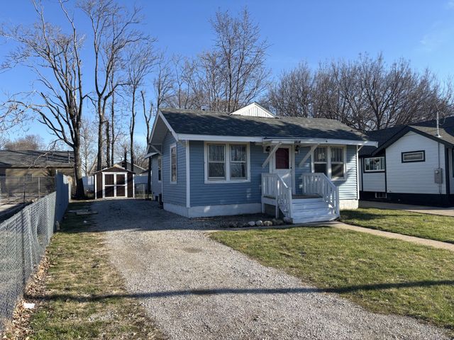 1414 Hull Avenue, Des Moines, IA 50316