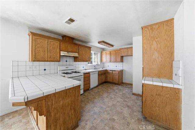 1123 Valerie, Santa Maria, CA 93454