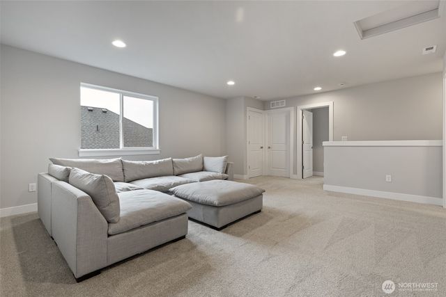 1076 Lindenberger Lane, Enumclaw, WA 98022