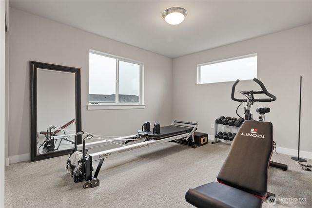 1076 Lindenberger Lane, Enumclaw, WA 98022