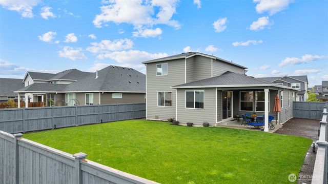 1076 Lindenberger Lane, Enumclaw, WA 98022