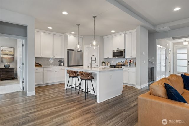 1076 Lindenberger Lane, Enumclaw, WA 98022