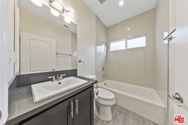 24842 Frampton Avenue, Harbor City (los Angeles), CA 90710