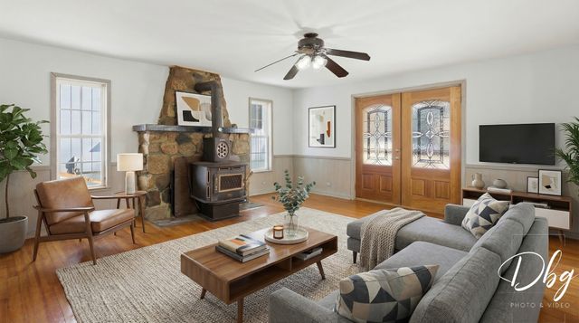 21870 W Lake Avenue, Round Lake, IL 60073