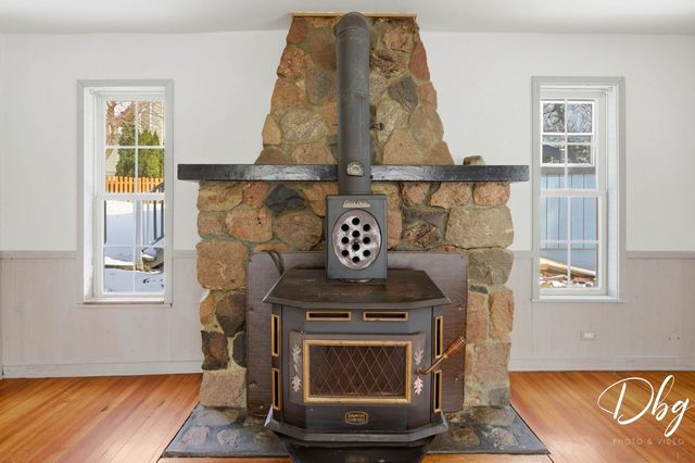 21870 W Lake Avenue, Round Lake, IL 60073