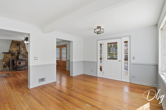 21870 W Lake Avenue, Round Lake, IL 60073