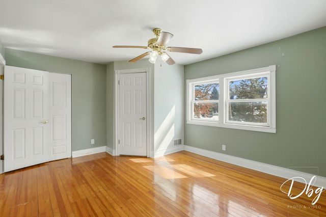 21870 W Lake Avenue, Round Lake, IL 60073