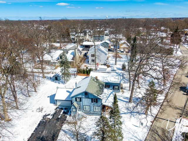 21870 W Lake Avenue, Round Lake, IL 60073