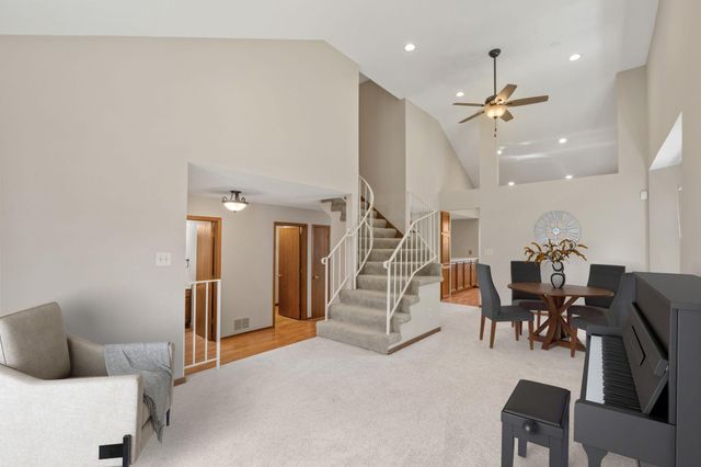 11105 Sumter Avenue S, Bloomington, MN 55438