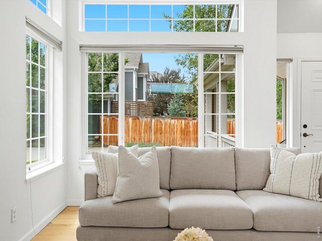 4852 10th St, Boulder, CO 80304