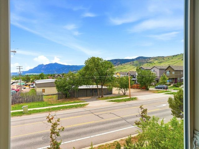 4852 10th St, Boulder, CO 80304
