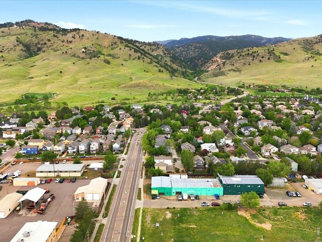 4852 10th St, Boulder, CO 80304