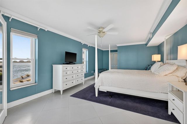 5130 BRITTANY DRIVE S 201, St Petersburg, FL 33715