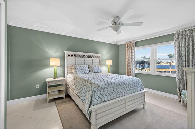 5130 BRITTANY DRIVE S 201, St Petersburg, FL 33715